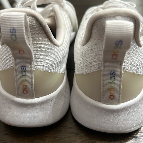 ADIDAS WOMENS SIZE 7.5 LIMITED EDITION GREAT CONDITION SNEAKERS ATHLETIC RUN - Picture 7 of 8